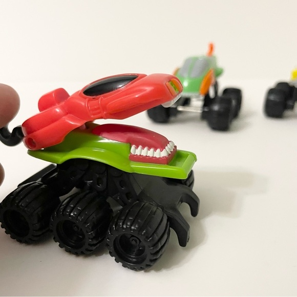 Vintage Mattel Hot Wheels Attack Pack Monster Cars Lot of 3 - Picture 6 of 15